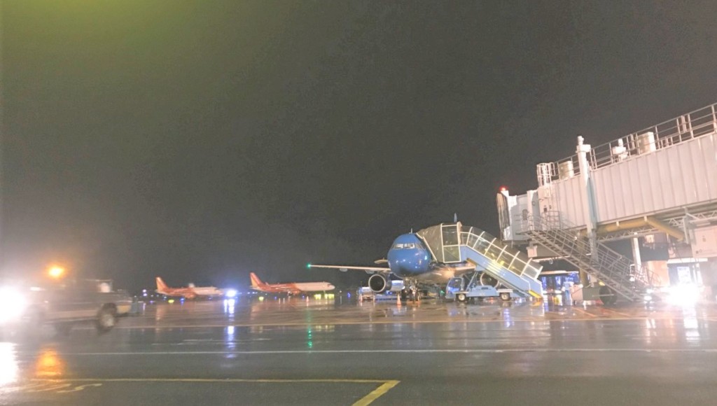 Tình hình giao thông hàng không ảnh hưởng bởi cơn bão số 10